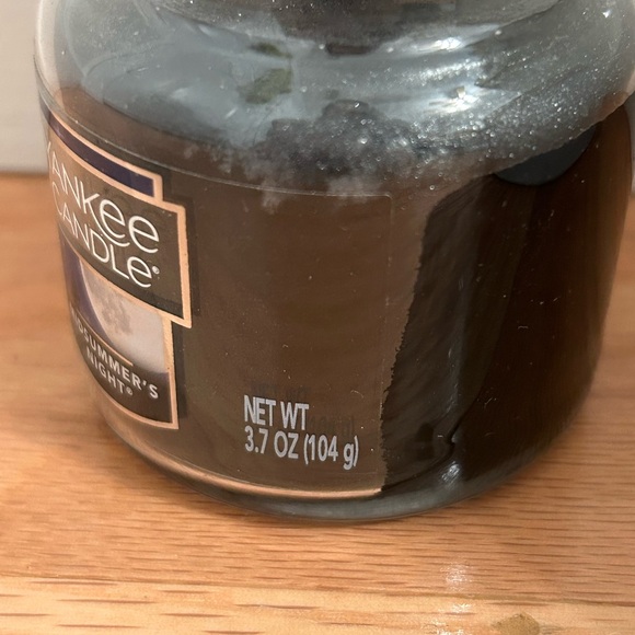 Yankee Candle Midsummer’s Night candle - Picture 2 of 3